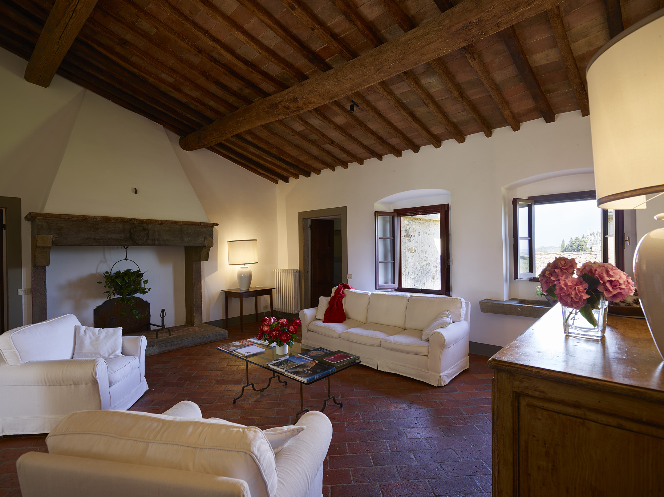 living room fireplace - Italian Town and Country